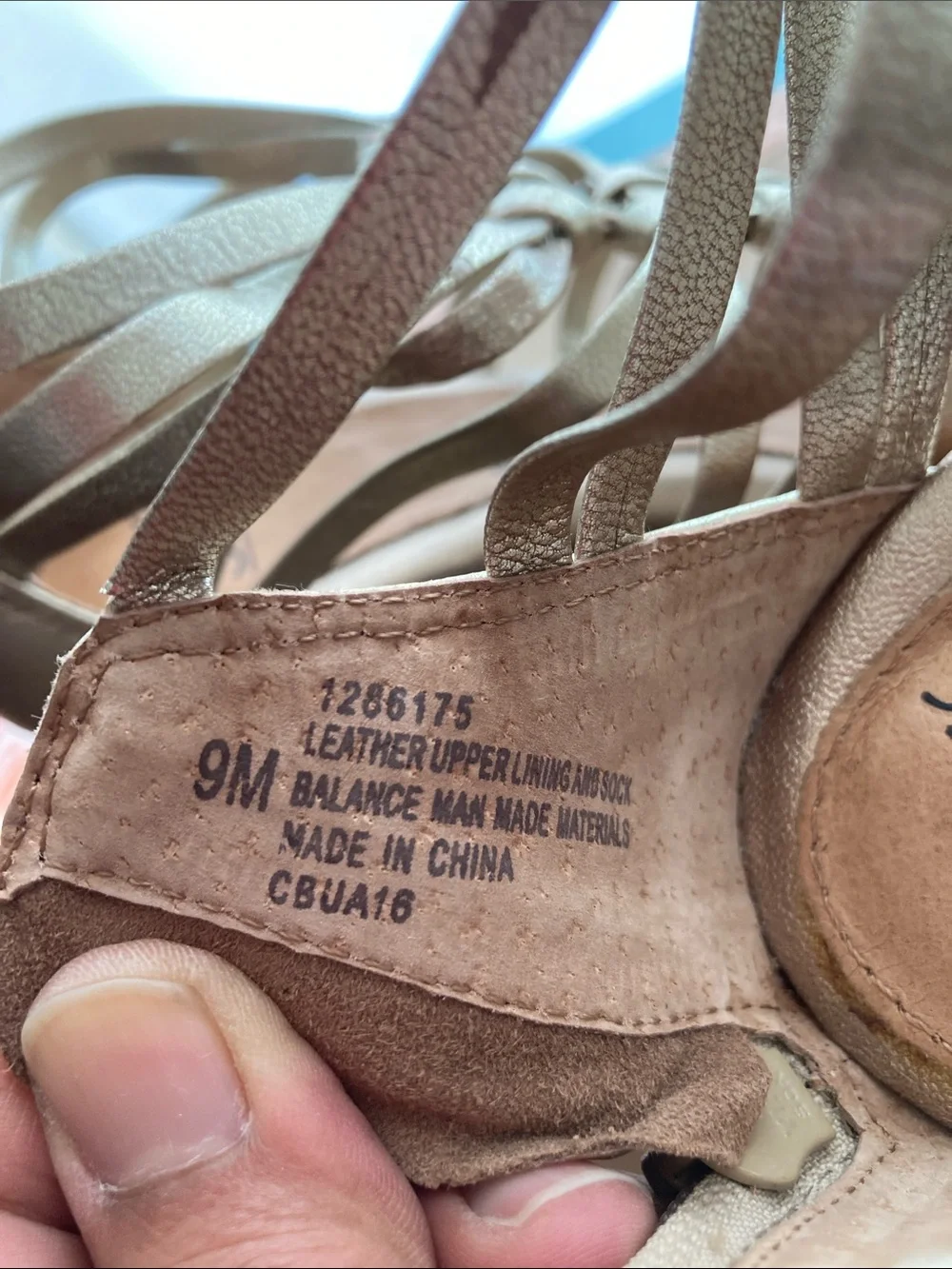Sofft size 9 Metallic Strappy Gladiator Sandals - Gold